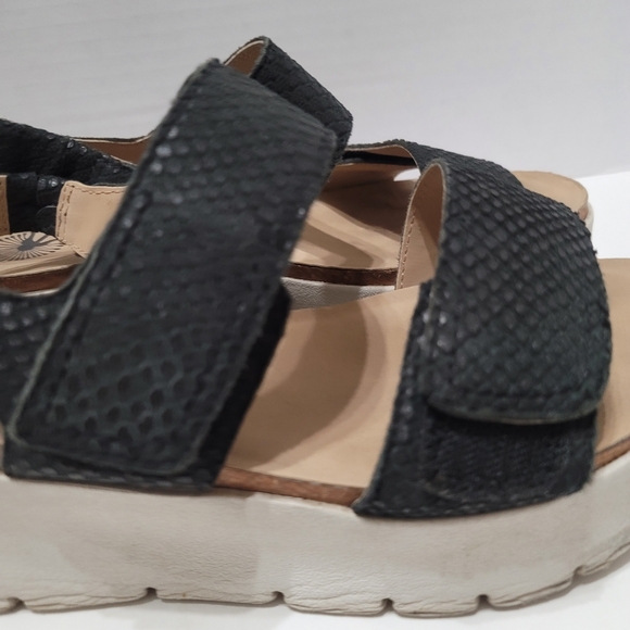 OTBT - Montane Black Platform Wedge Size 8M - Picture 5 of 12